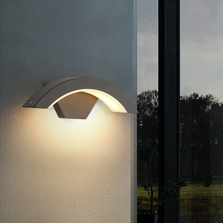 Modern Outdoor Wall Light | IP65 Waterproof LED Wall Fixture For Exterior Walls and Entrances