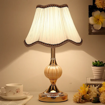 Fennimore Vintage Scandinavian Table Lamp | Elegant Floral Design For Bedrooms and Consoles