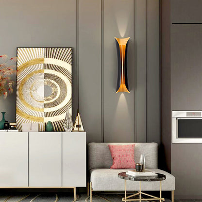 Modern Curl Wall Sconce | Black Metal Indoor Wall Light In 33, 53 and 76 Centimetre Lengths