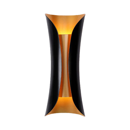 Modern Curl Wall Sconce | Black Metal Indoor Wall Light In 33, 53 and 76 Centimetre Lengths