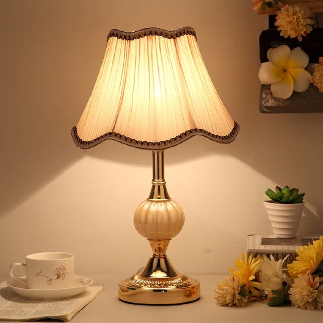 Fennimore Vintage Scandinavian Table Lamp | Elegant Floral Design For Bedrooms and Consoles