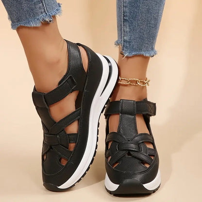 Oveta Comfortable Flat Sandals