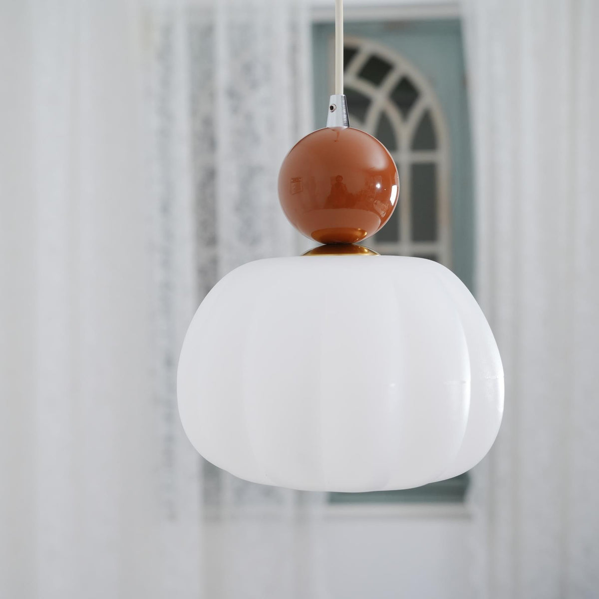 Ondura Pendant Lamp | Organic Round Acrylic Ceiling Light For Kitchens, Islands and Bedrooms