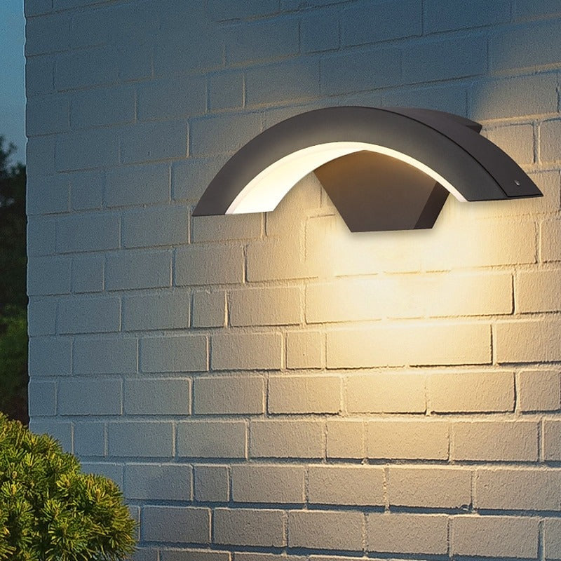Modern Outdoor Wall Light | IP65 Waterproof LED Wall Fixture For Exterior Walls and Entrances