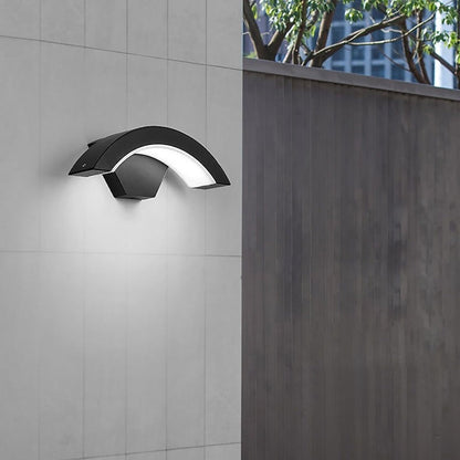 Modern Outdoor Wall Light | IP65 Waterproof LED Wall Fixture For Exterior Walls and Entrances