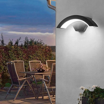 Modern Outdoor Wall Light | IP65 Waterproof LED Wall Fixture For Exterior Walls and Entrances